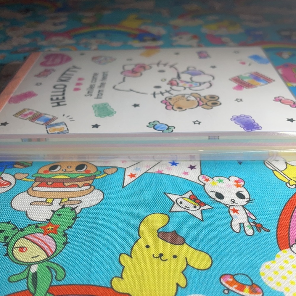 Hello Kitty note pad ‘ - Picture 6 of 6